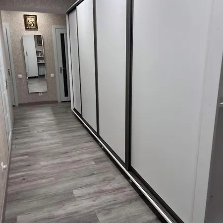Apartament In Center Of & Taxi Airport Chisinau